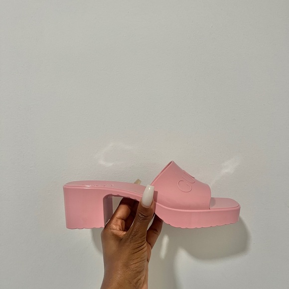 Gucci Rubber Sandals - Picture 1 of 7